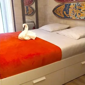 Laura's Apartment Lisbon